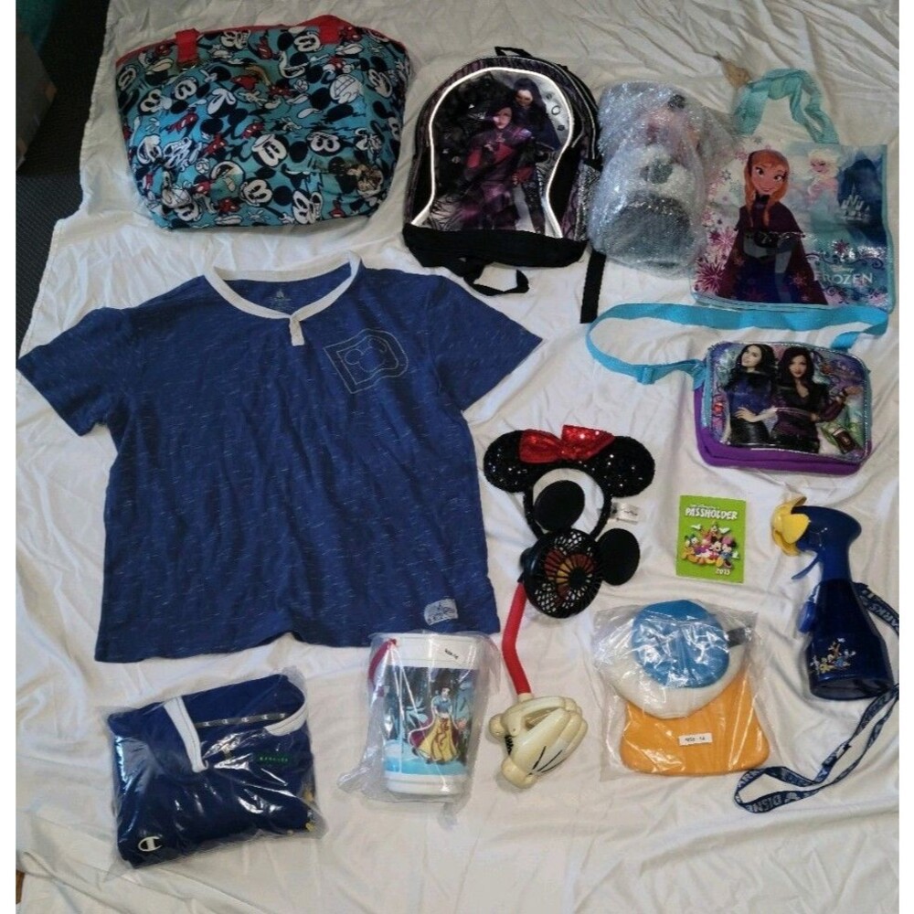 Disney Memorabilia Collectible Set 13 Pieces 2000s To 2010s